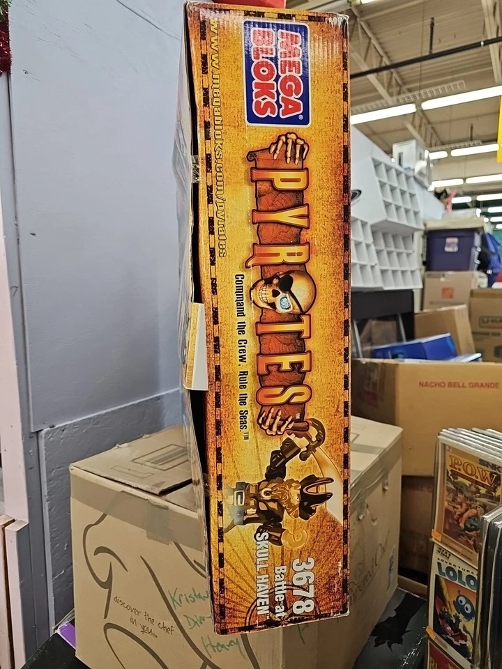 Mega Bloks Pyrates Battle at Skull Haven 3678 *New Very Rare Box Dammage - Image 3 of 4