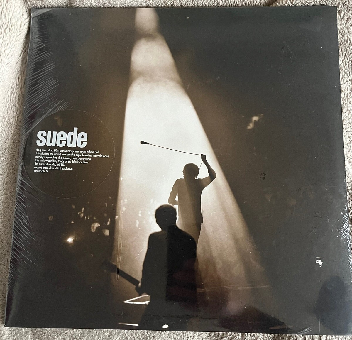 SUEDE 