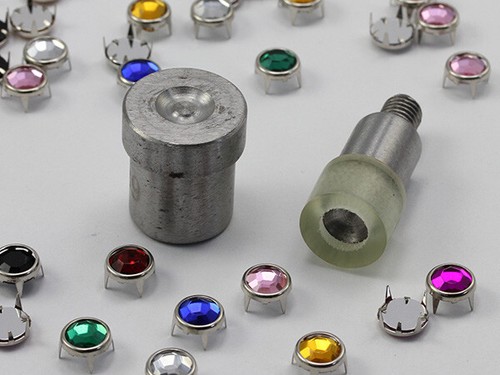 Tachuelas Setter Plus Aprox 1200 tachuelas de diamantes de imitación: 3 tamaños y 6 colores. - Imagen 2 de 13
