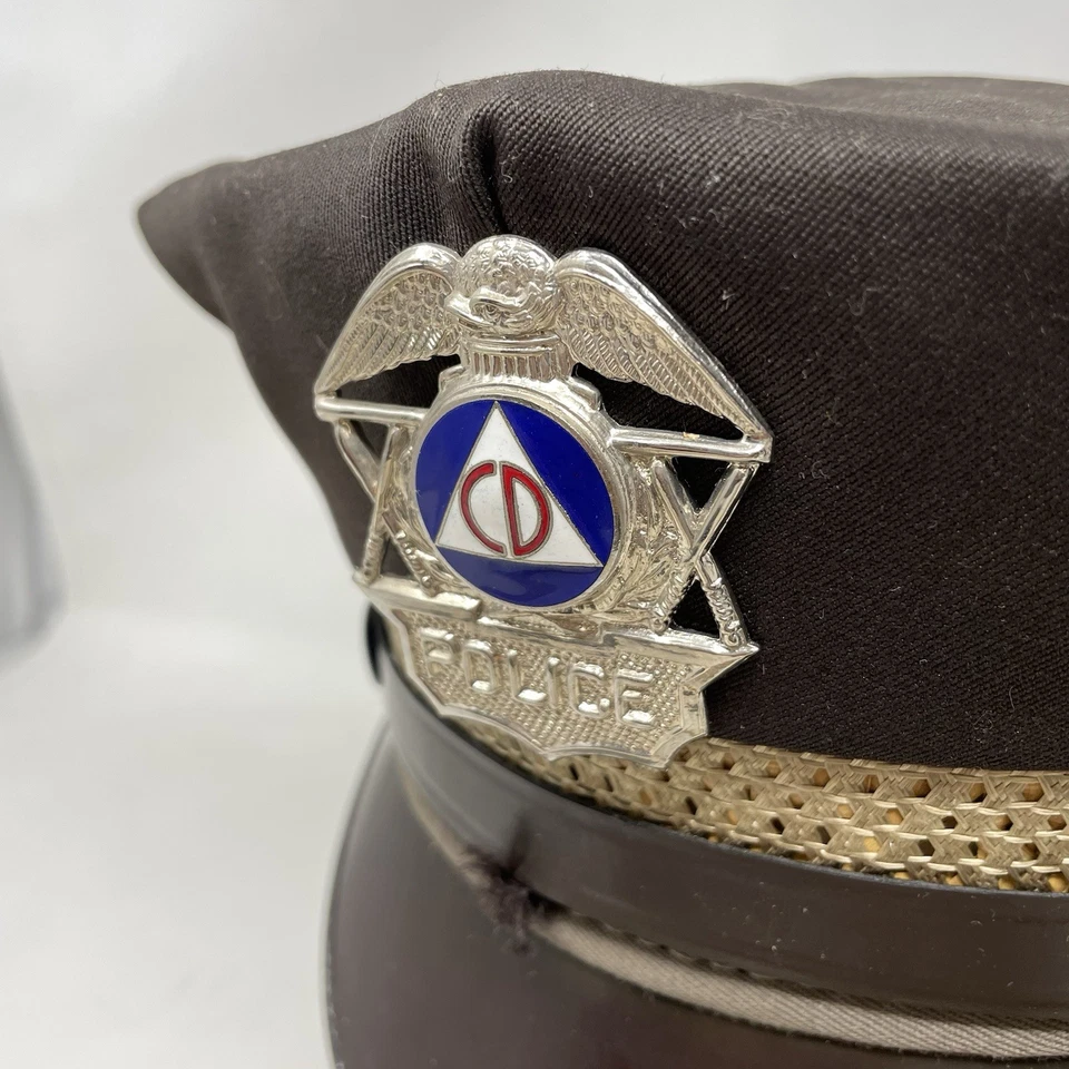 DE COLECCIÓN AÑOS 50 60 Uniforme de Defensa Civil Sombrero Policía Insignia Visera Gorra 7 1/2 Wisconsin Foto 3 de 4
