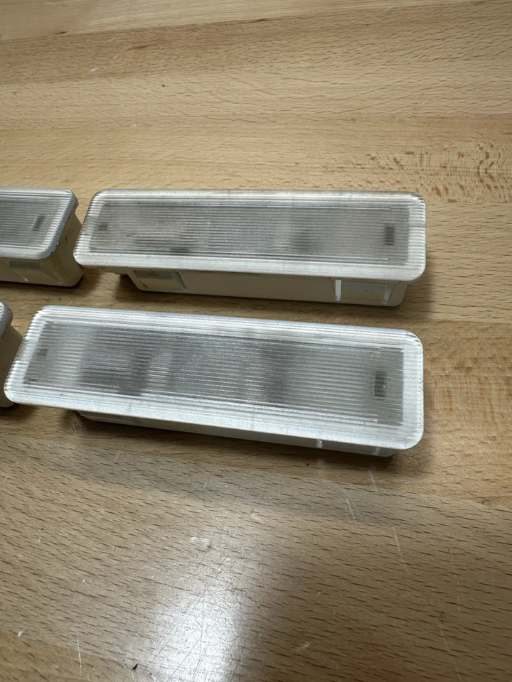 96-01 BMW 740IL 750IL E38 4 piezas luces de panel de puerta interior delanteras/traseras cortesía Foto 3 de 4