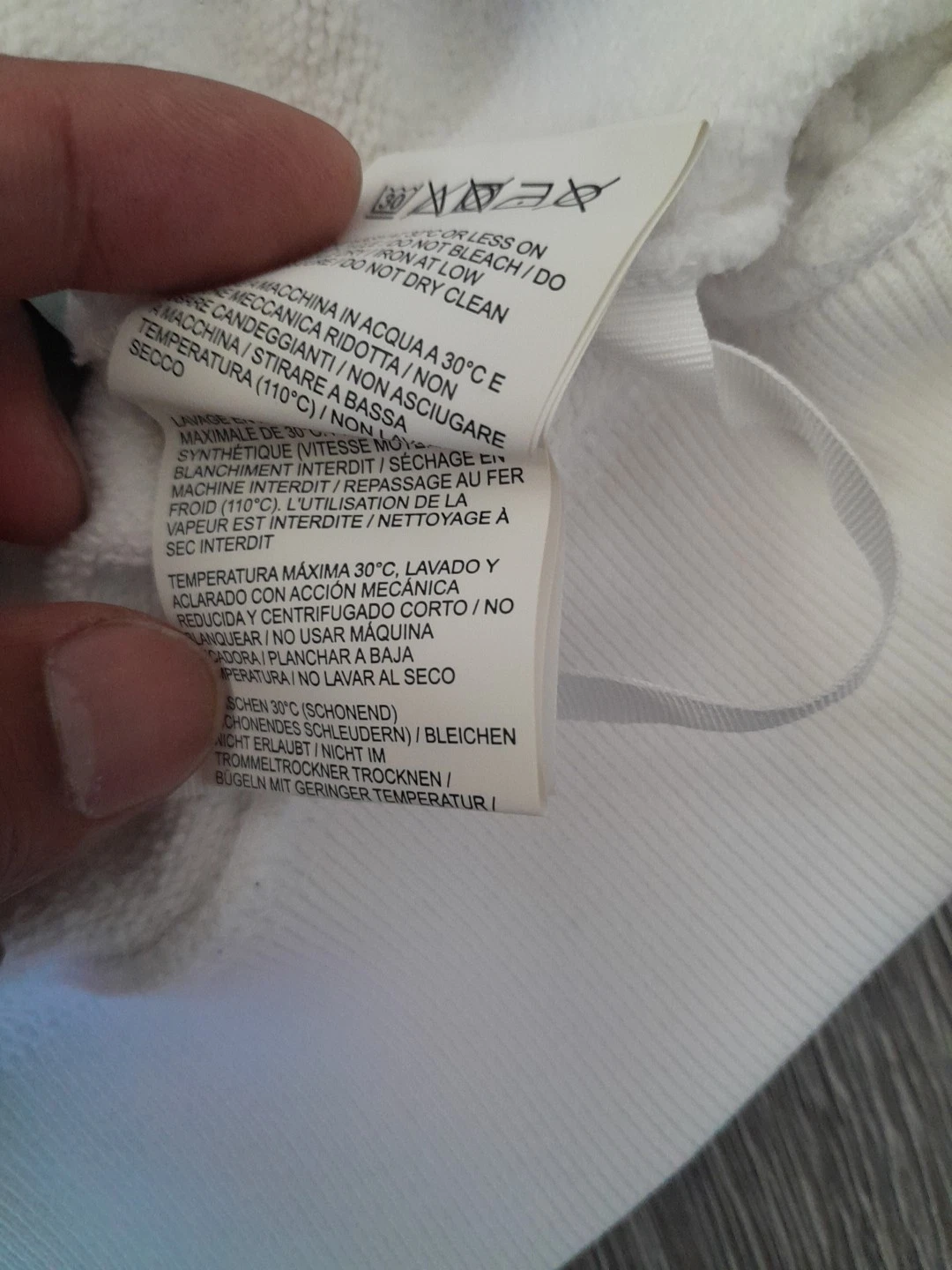 OFF WHITE Felpa con cappuccio bianca frecce effetto degradato bianco sporco pre owened taglia L. $635 00
