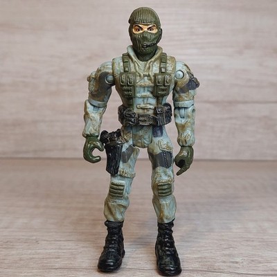 2003 Lanard The Corps Commando Force Hugo Shadow Ortiz Action Figure
