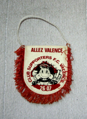 Fanion Ancien FC Valence - Club Supporters Drôme-Ardèche (26-07) - 11,5 X 9 Cm