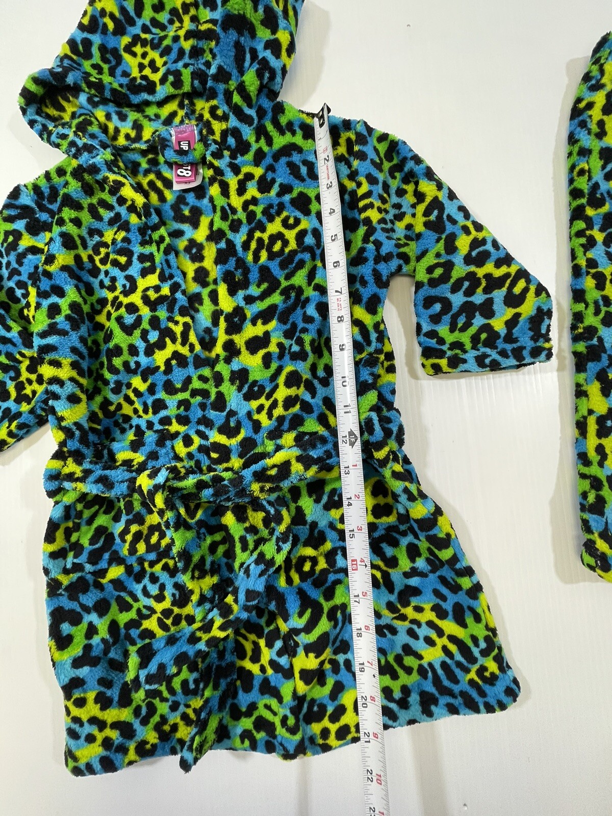 Up Past 8 Girls Cheeta Print Long Sleeve Hoodie Robe & Pajama Pants 2Pc ...