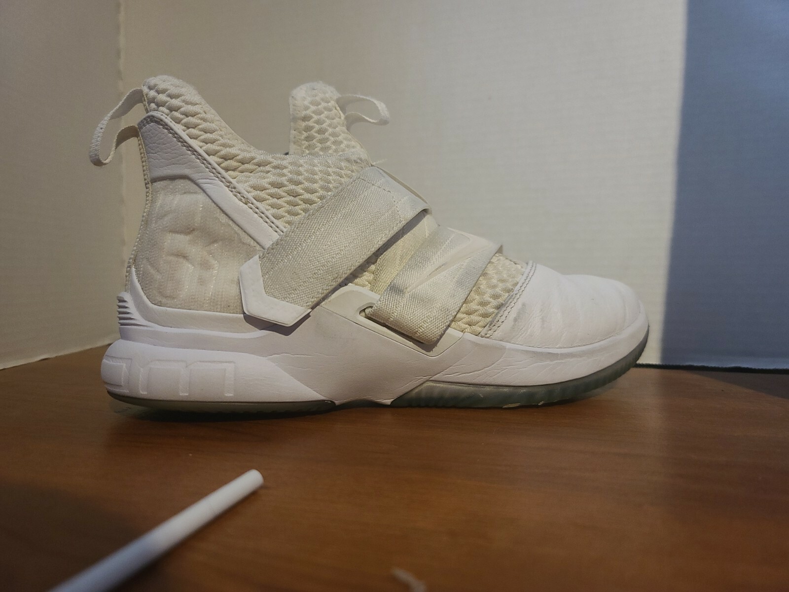 lebron soldier 12 all white
