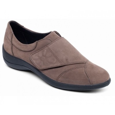 6e fitting ladies shoes