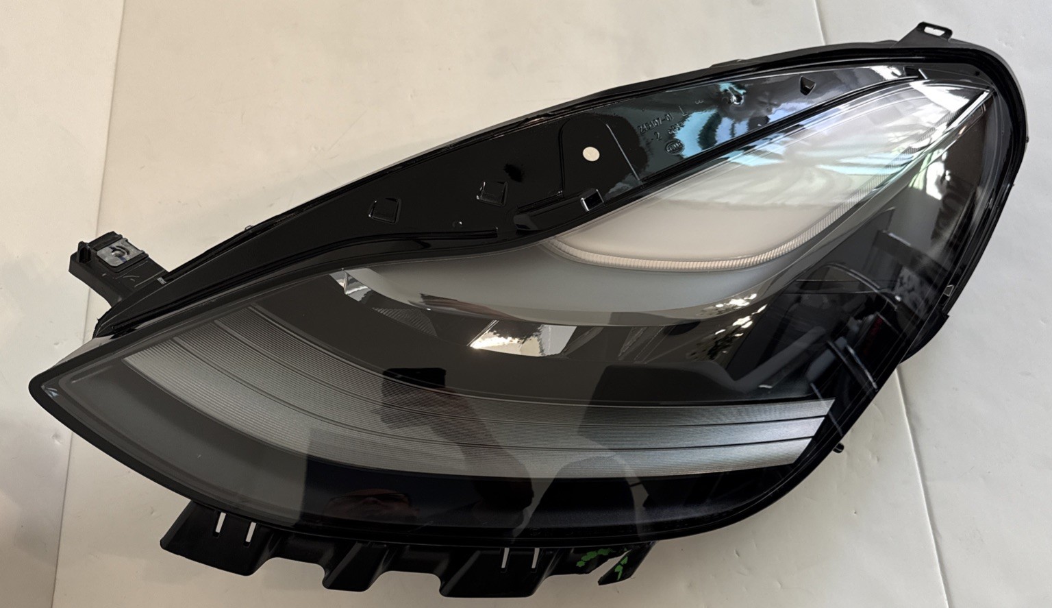 2021-2024 TESLA MODEL 3 / Y HEADLIGHT MATRIX LEFT SIDE 1514952-00-E OEM GLOBAL
