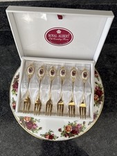 Royal Albert Old Country Roses Kuchenteller / 6 Kuchengabeln verpackt sehr guter Zustand