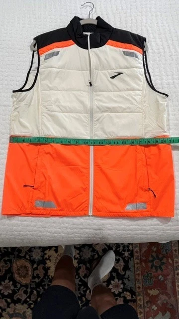 NWOT Brooks Run Visible Insulated Vest 2.0 Men's Medium
Opens in a new window or tab