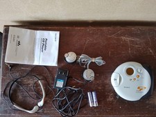 Sony Walkman Portable CD Player D-SJ301 G-Protection Sports Discman w Headphones