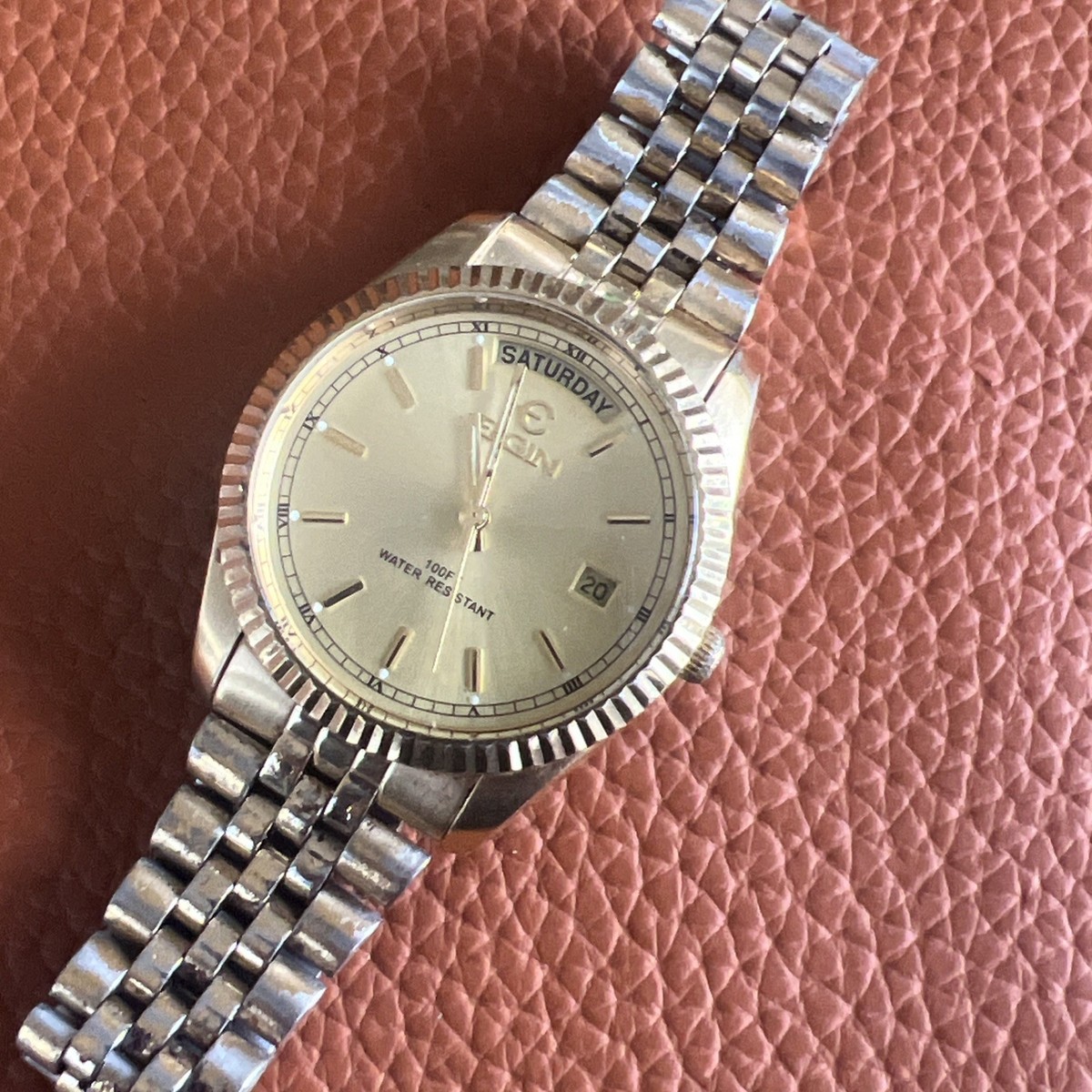 Vintage Men's Elgin Gold Tone Day Date Quartz FC400B 6M55 Large