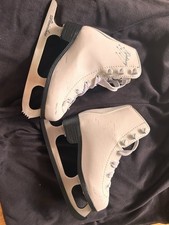 SFR Galaxy Children Ice Skates Figure White size 11J/Eur 29 Pre-owned