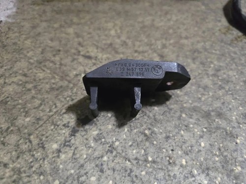 BMW 5 Touring E39 Kühlerhalter 2247896 2.00 Diesel 100kw 2001 33759779