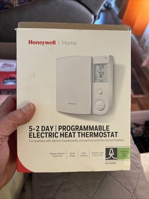 Honeywell Home RLV3120A Non-Programmable Line Voltage Thermostat 120/240V 94