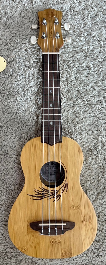 Luna Uke Bamboo Series Soprano Size Acoustic Ukulele with Gig Bag 13390₽