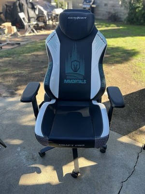 DXRacer Craft Pro - Immortals Edition Gaming Chair