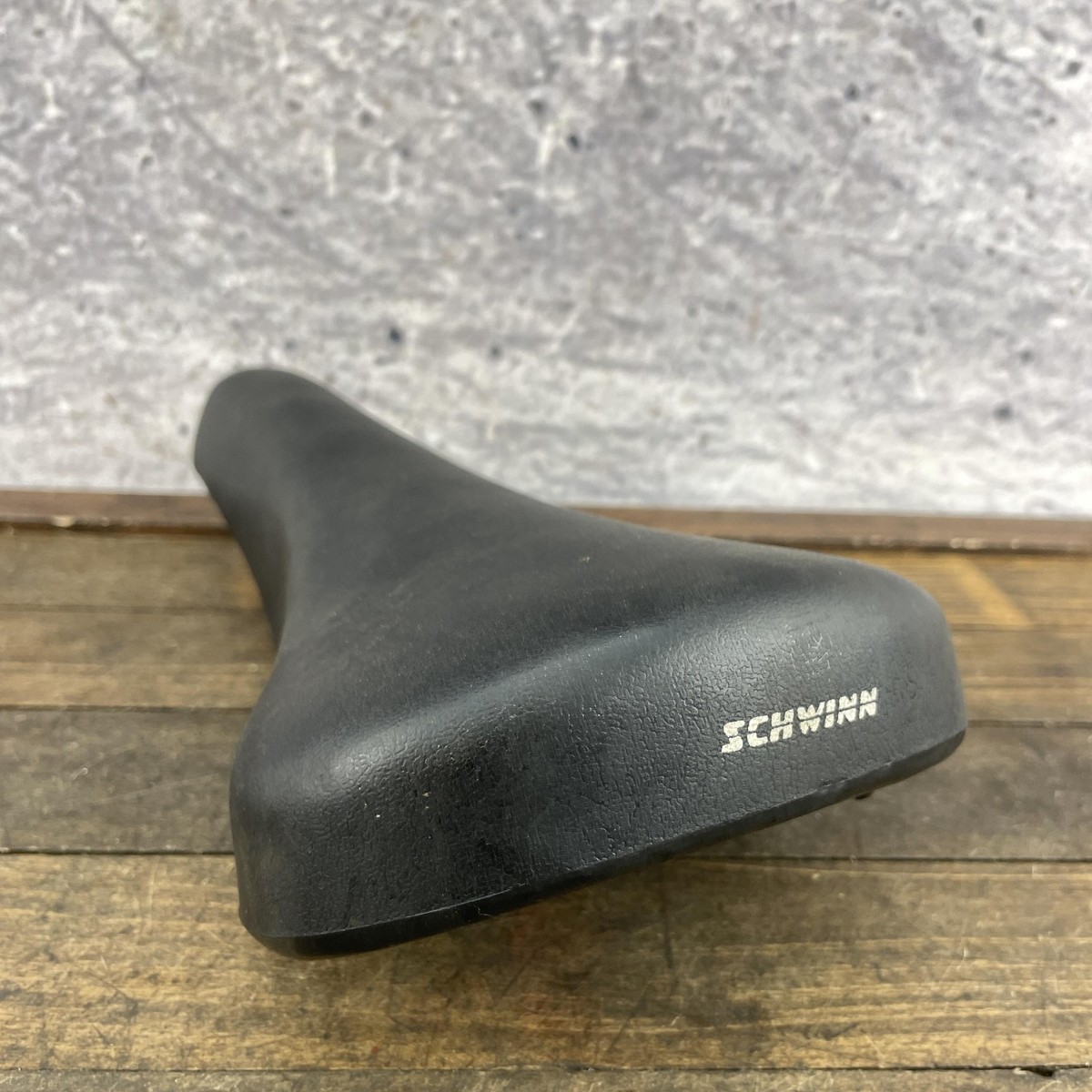 Vintage Schwinn Viscount Bicycle Saddle Seat Black w/ Clamp