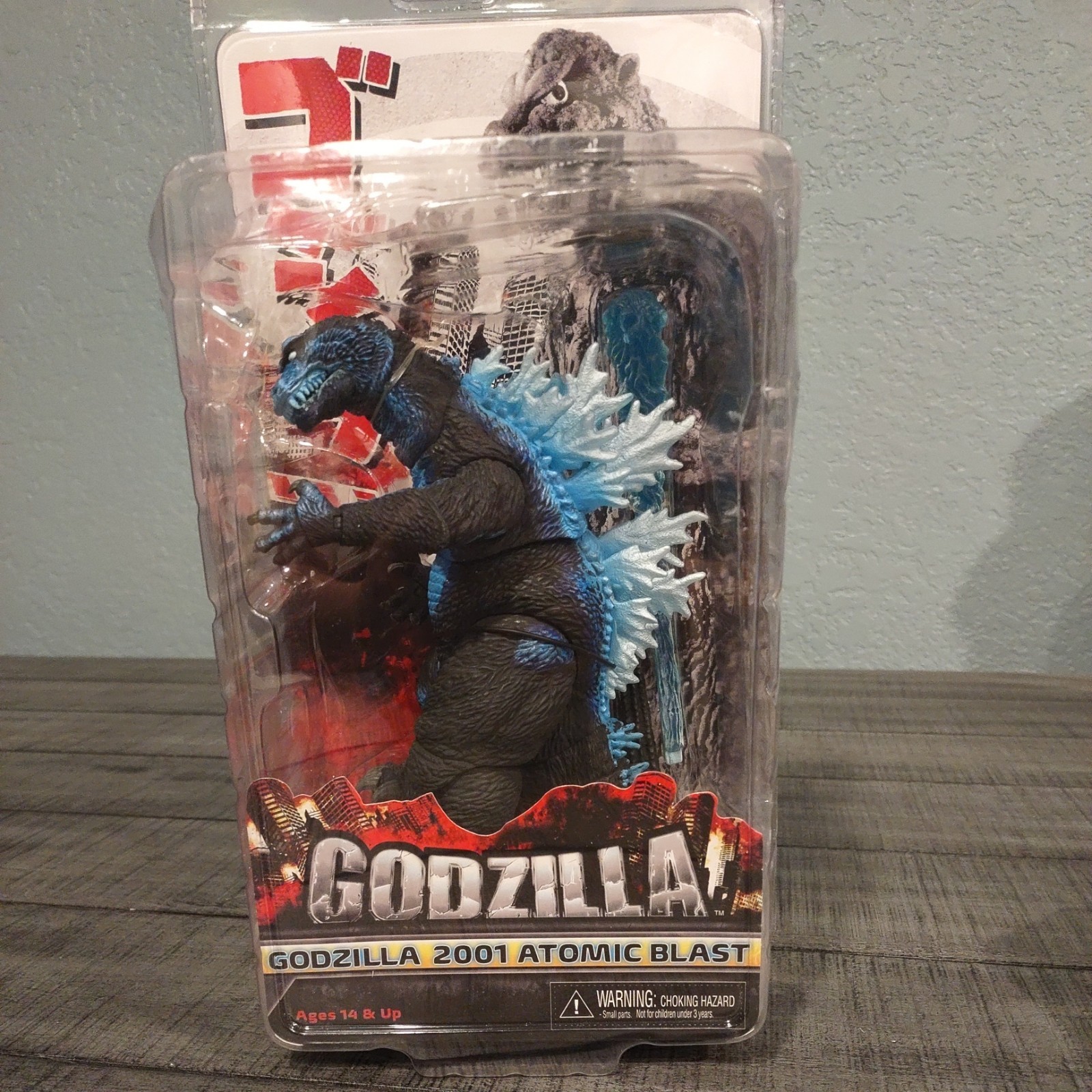 NECA Godzilla 2001 Atomic Blast Action Figure 12" 
