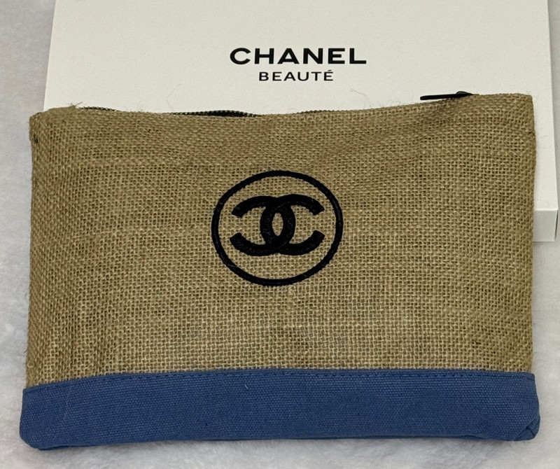 Chanel Beauty VIP Gift Cosmetic Bag/Pouch  Eco Jute Material with Blue Trim