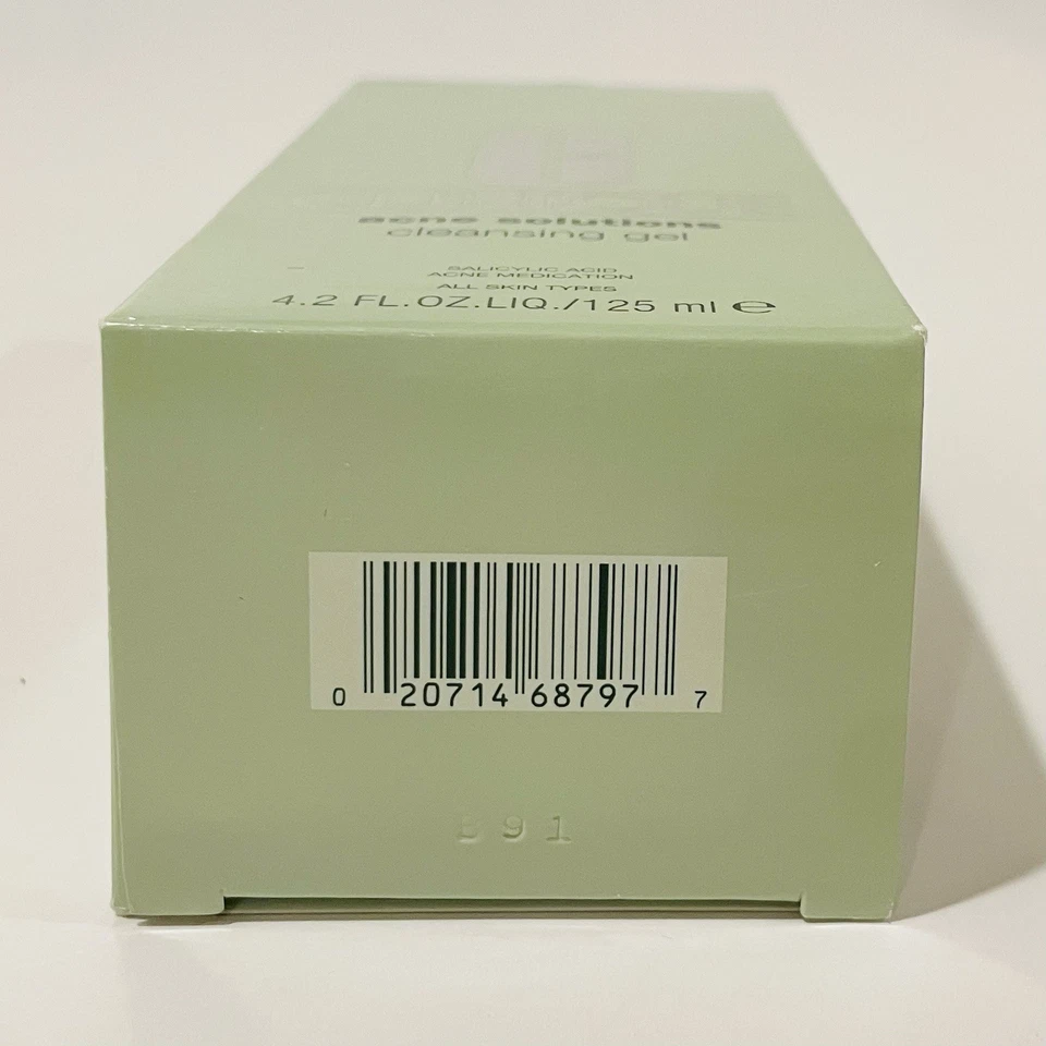Gel limpiador Clinique Acne Solutions para todo tipo de piel, 4,2 fl oz, nuevo en caja Foto 3 de 3