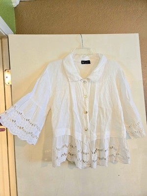 Bella Amore Women s White Solid Collared Button Front 3/4 Sleeve Blouse M