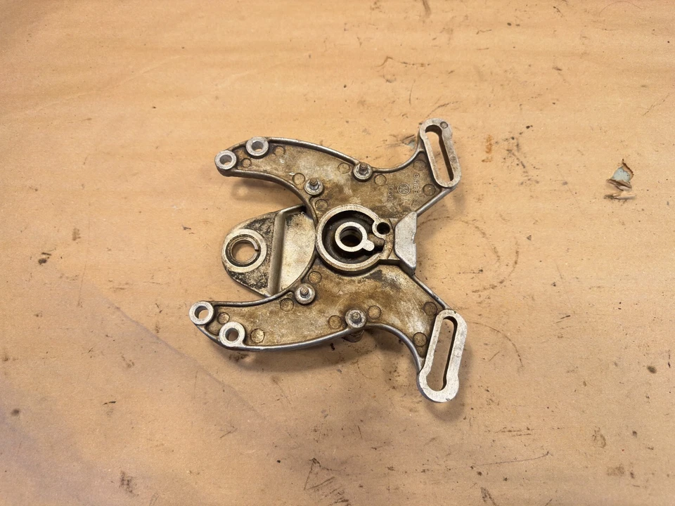 Soporte de montaje del árbol de levas Jaguar XK XKE C4128/1c Foto 2 de 4