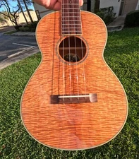 Collings Ukulele-Tenor UT3K-Premium Flamed Hawaiian Koa-2013-K&K Pickup-Rare