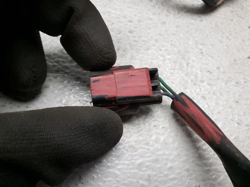 2006 - 2012 Mazda MX-5 Miata Engine Wire Harness 2.0L  A/T OEM NE61-67-070F - Image 3 of 4