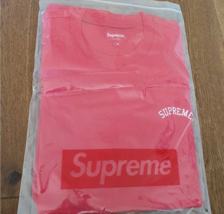 SS18 Supreme Maille Arc Logo Rouge T Shirt M Neuf En Poussière Sac