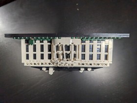 LEGO Architecture 21006 White House 2020 Near Complete Set with Base & Nameplate