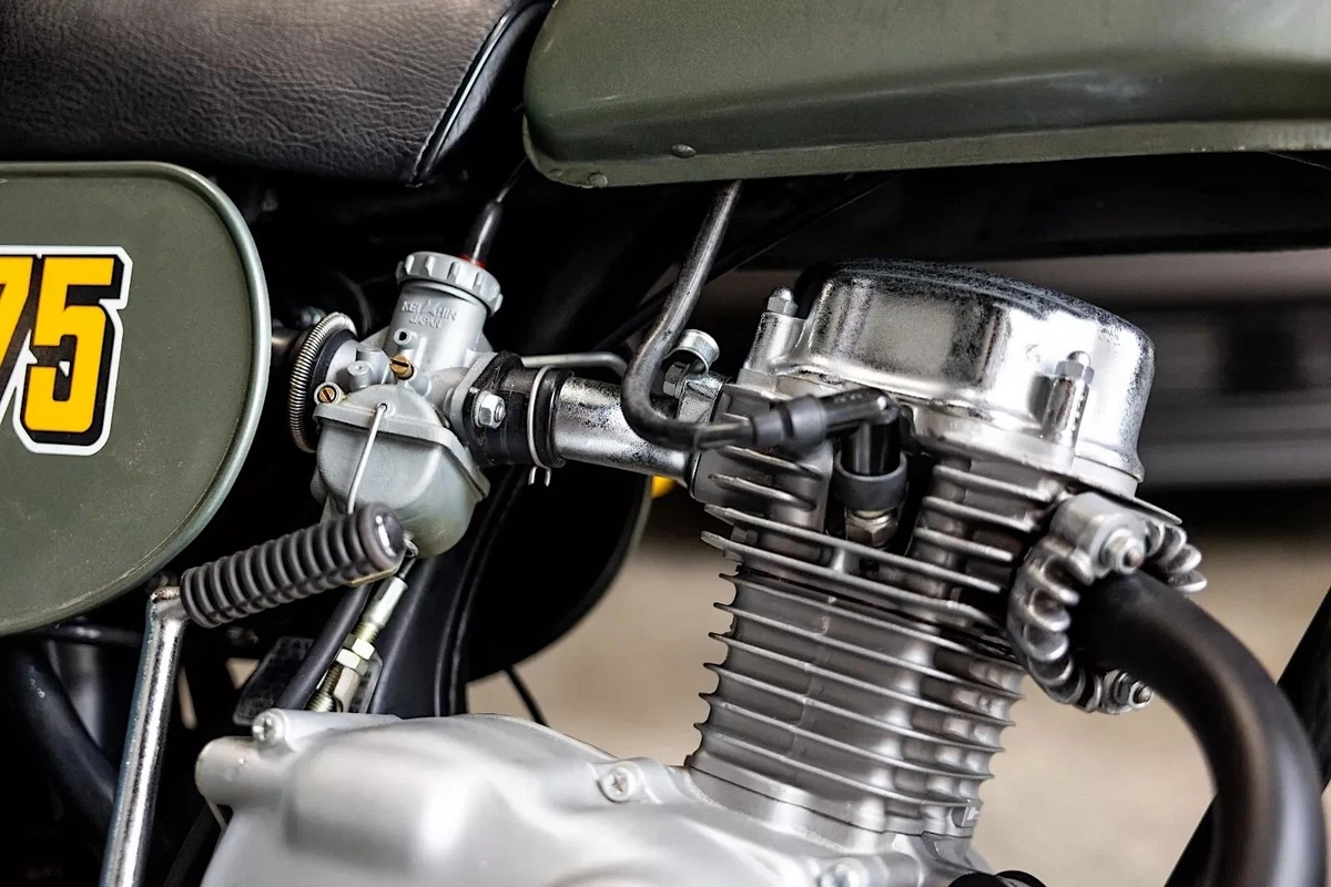 Click photo thumbnail to view