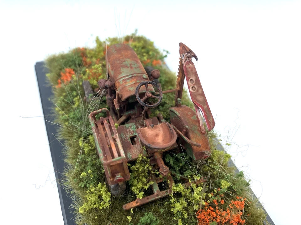 Weathered Barn Find 1955 Fendt 20 G Rusty Tractor Universal Hobbies 1/43 - Image 4 of 4