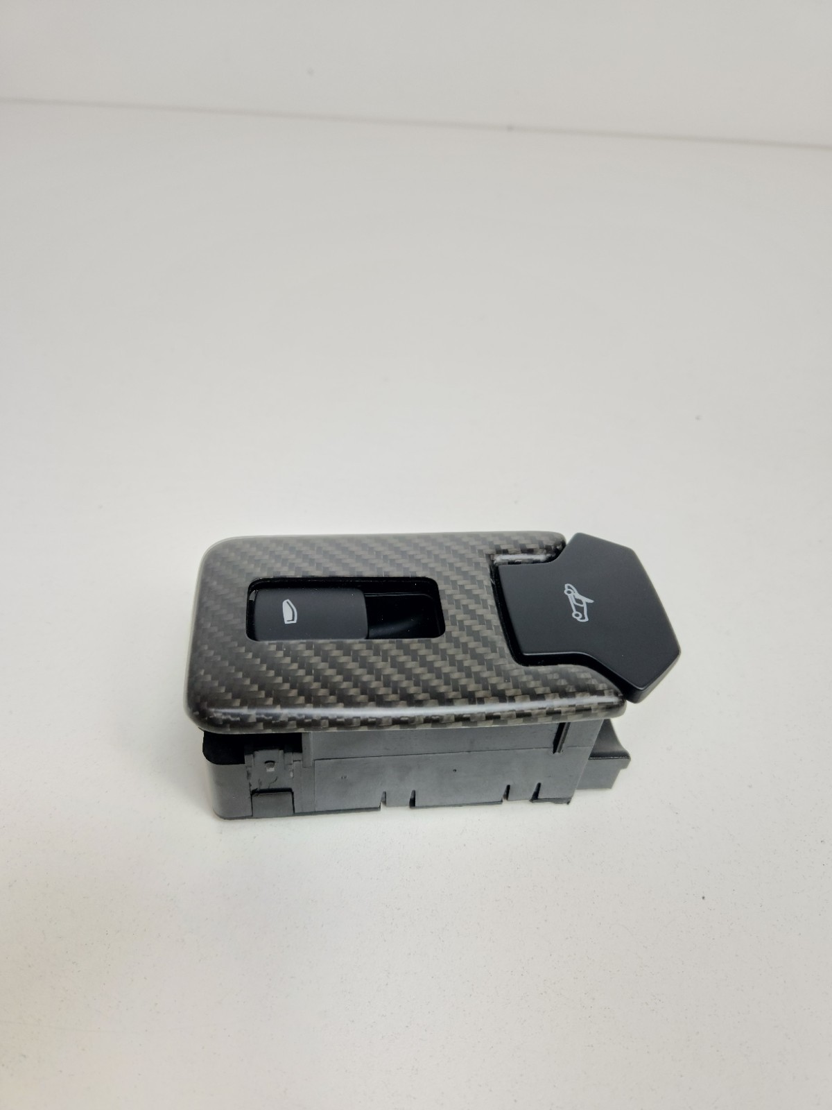 2015-2017 MCLAREN 675LT RIGHT SIDE DOOR WINDOW CONTROL POWER MASTER SWITCH OEM 