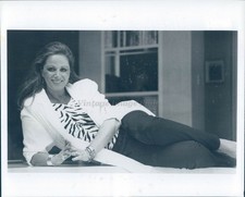 1990 Jackie Collins Home Beverly Hills Joan Little Sister Writer Vintage Photo