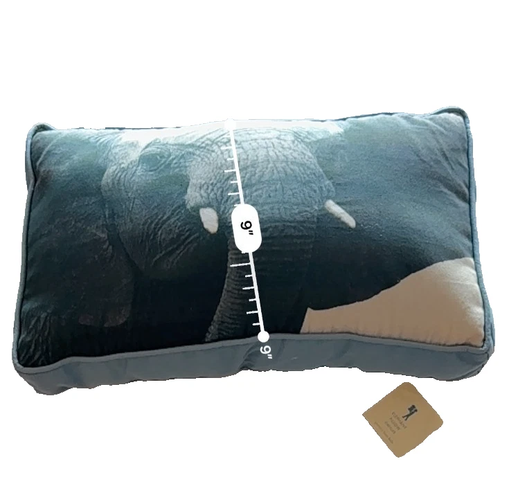 Almohada Pottery Barn Kids Elefante 19"x9" Azul Algodón Safari Decoración 2007 Nueva con Etiquetas Foto 3 de 4