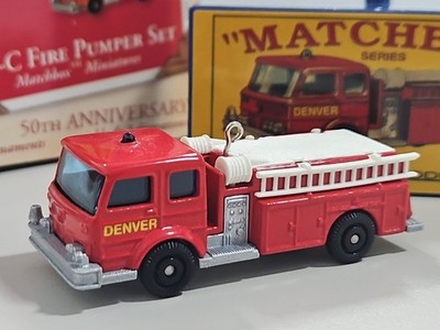 Hallmark Keepsake - 29-C Fire Pumper Set-2002 Fire Dept Firefighter 