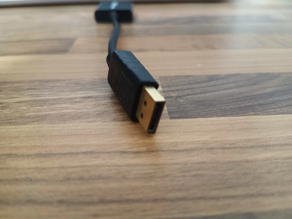 Weduda DisplayPort to VGA Adapter Gold-Plated - Black - Image 4 of 4