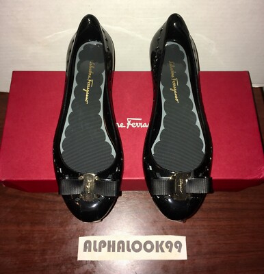 Salvatore Ferragamo Vara Bow Flower Jelly Flat / Women SZ 5