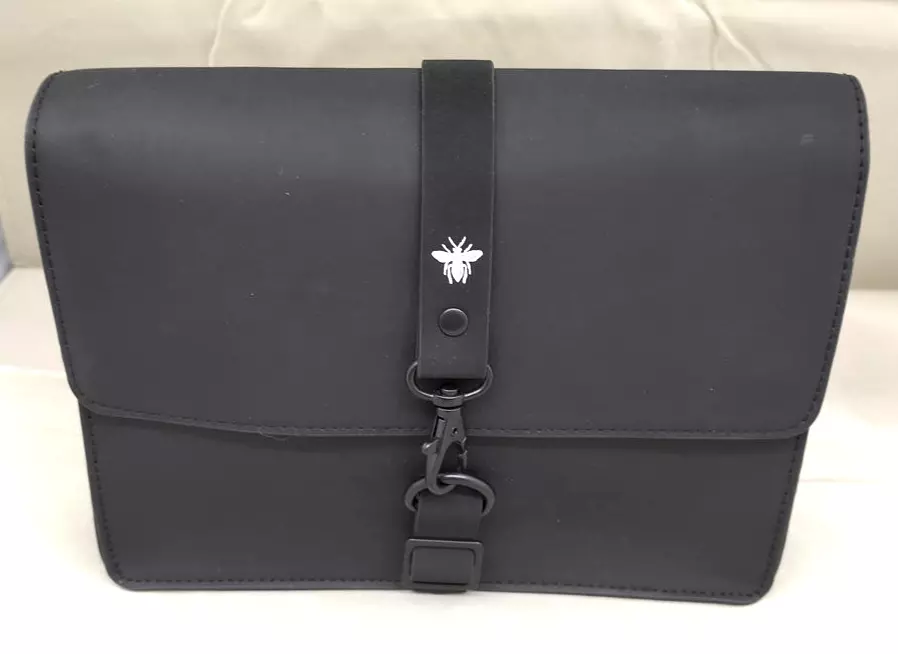 Pochette embrayage noire Dior Homme nouveauté abeille rare