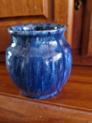 Circa 1933 8S Blue Drip Glaze John Campbell Vase. - Picture 6 of 6