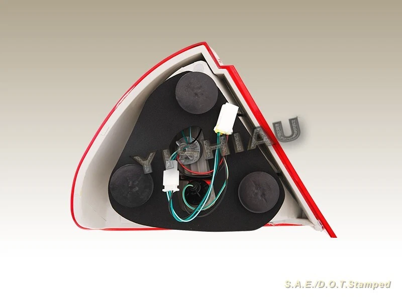 APTO PARA MITSUBISHI MIRAGE 1999-2002 LUCES TRASERAS LED ROJO/LUCES TRASERAS CLARAS Foto 2 de 3