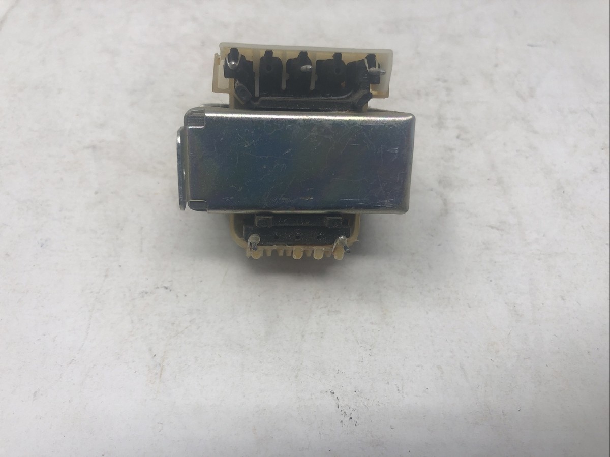 TAMRADIO PT-1113T POWER TRANSFORMER 70D039HD - NEW OLD STOCK TAMRADIO PT-1113T POWER TRANSFORMER 70D039HD - NEW OLD STOCK