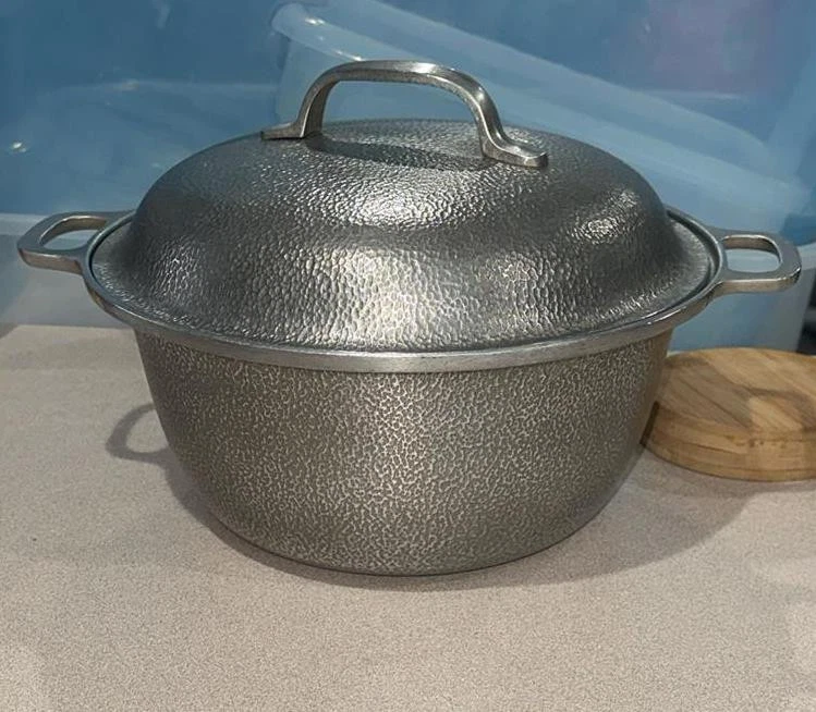 Century Silver Seal Hammered Aluminum Small Dutch Oven w/ Lid 10 inch 2 qt