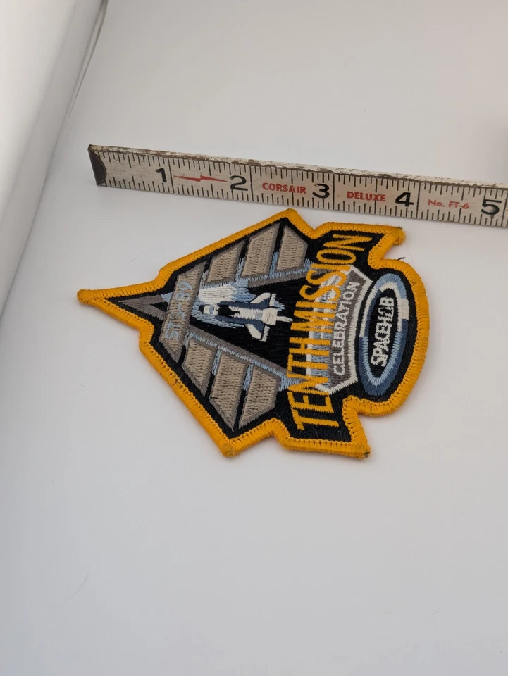 Tenth Mission Celebration Spacehub STS-89 Yellow-Trim Embroidered Sew-On Patch - Image 3 of 3