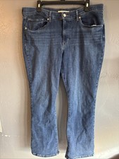 Levis Womens Classic BootCut Jeans Size 16M 33X32 Blue Denim Dark Wash EUC