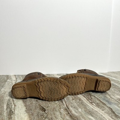 Nautica Channing Boy s duck boots. Size 4.