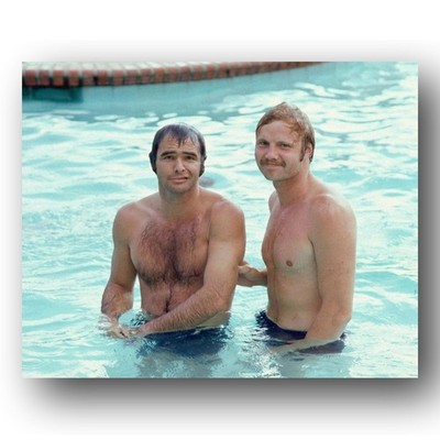 Burt Reynolds Jon Voight Photo 8x10 1972 Deliverance Film Actors Shirtless Pool