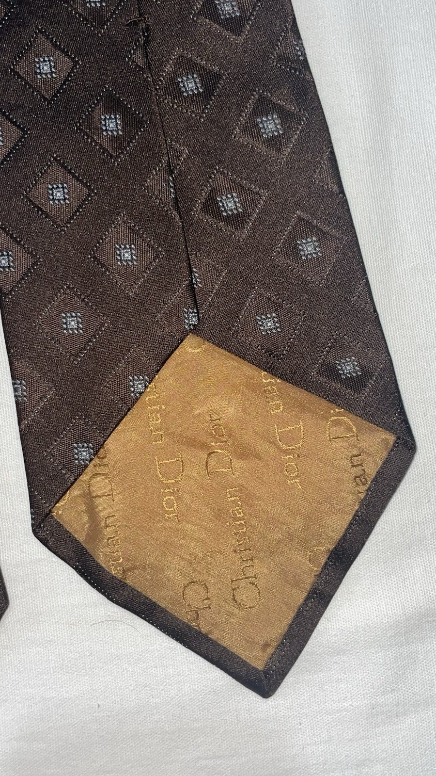 Foto 4 di 5