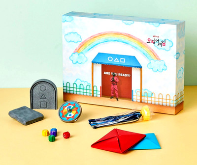 Squid Game Pentathlon Game Set PLAY TOY 5SET Gonggi Spinning a top spinning Ston